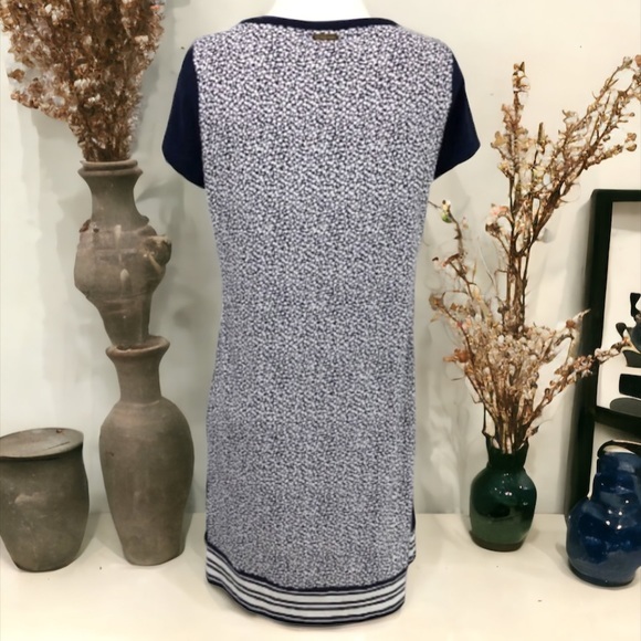 MICHAEL MICHAEL KORS MIDI BLUE AND WHITE FLORAL SHORT SLEEVE DRESS SIZE SMALL - Picture 3 of 11